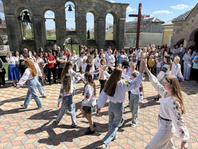 12 школярів. Тернопільщина. 5 днів нових вражень.