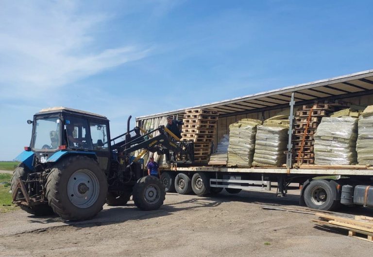 Бериславська громада отримала перші модульні будиночки від партнерів із Рівного
