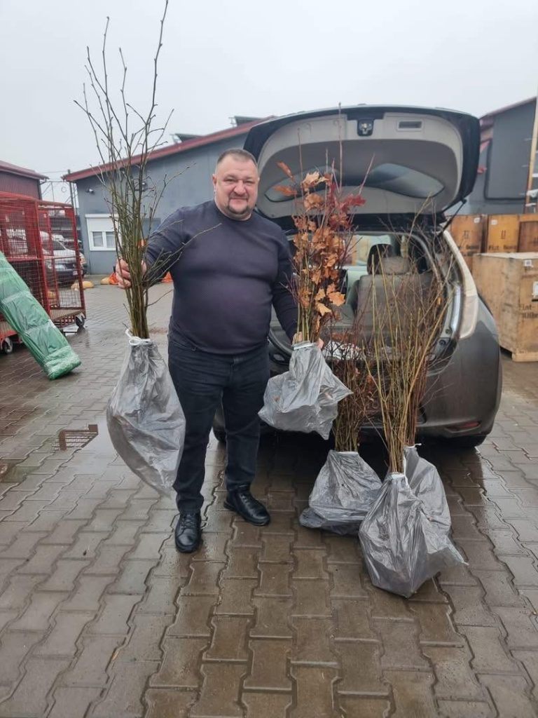 500 thousand UAH and saplings for the frontline community of Kherson region