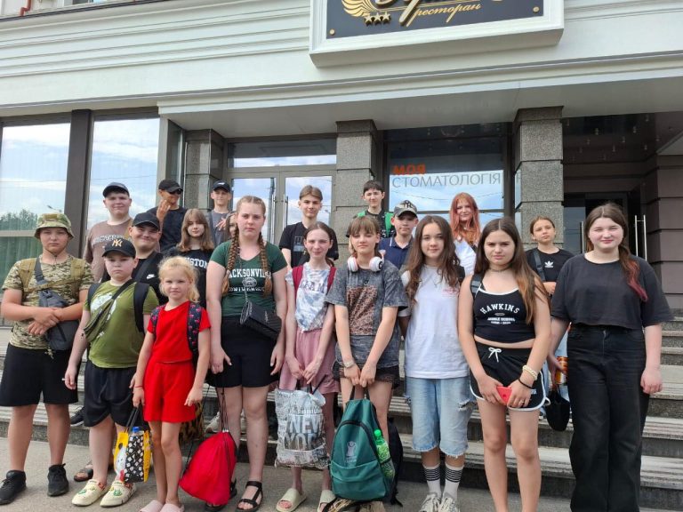 Літні пригоди, нові друзі та розваги в аквапарку – саме те, що потрібно дітям із прифронтових регіонів.